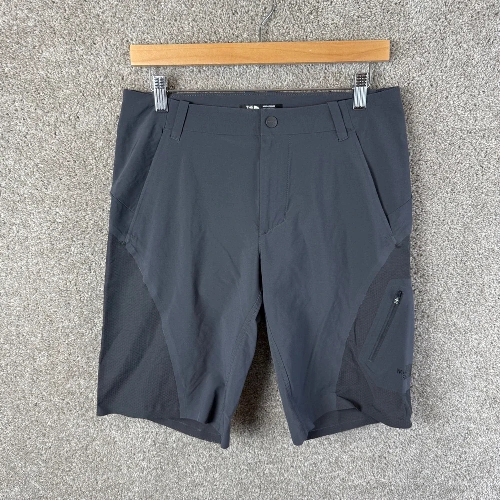 The North Face Mens Gray Technical Hiking Shorts Size 30 Zip Cargo‎ Pocket